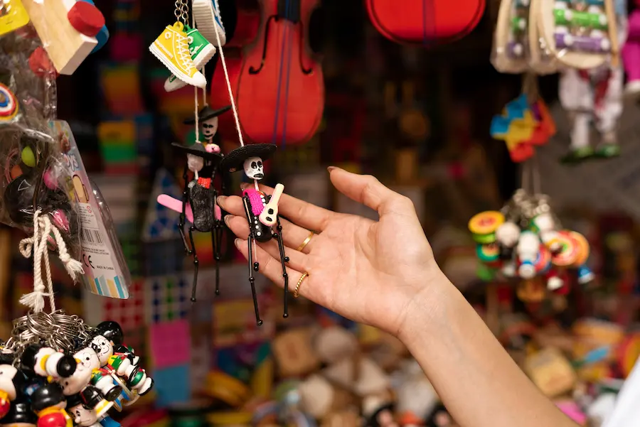 Artisan markets and handmade crafts shopping experience in Mexico City – 2026 artisan shopping guide
